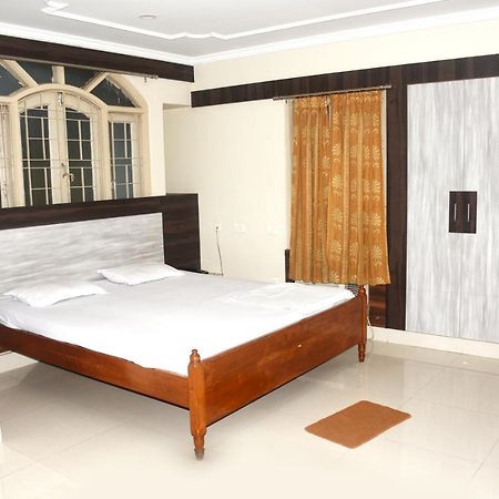 Hotel Trinath Nayagarh Exterior foto